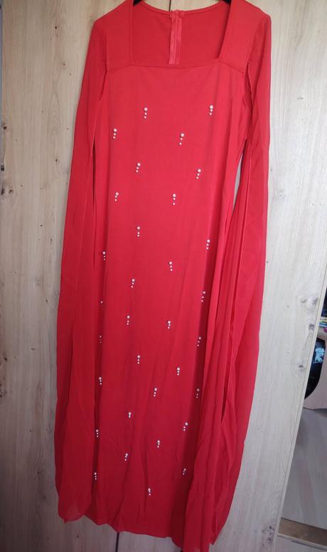Krasne spolocenske saty s perlickami, xl