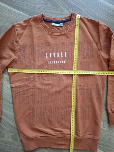 Krásne mikiny  134/140, 134