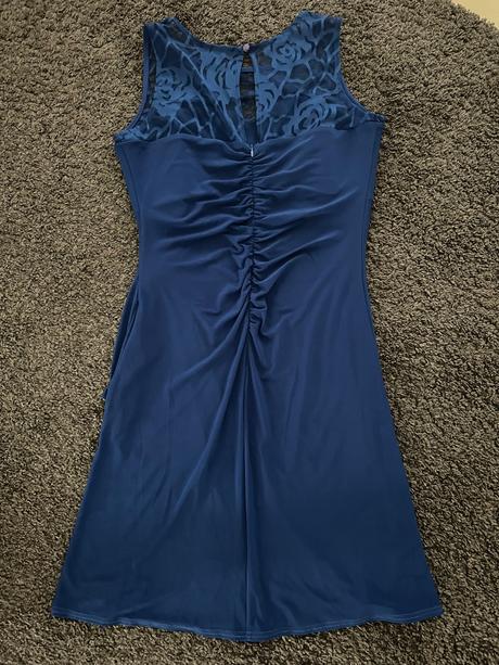 Kokteilové šaty, 40