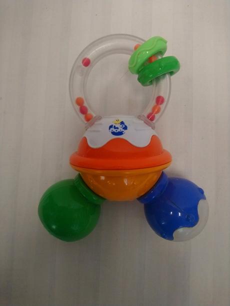 Chicco twist and turn rattle, krútiť a otáčať, 