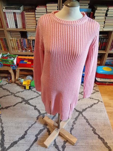 Dámske oblečenie., 34