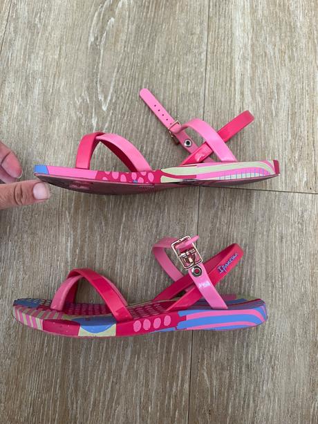 Sandalky ipanema, 30