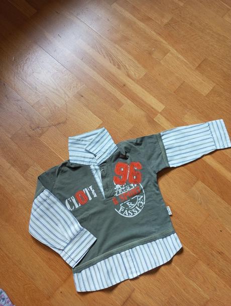 Predám polokošeľu, 104