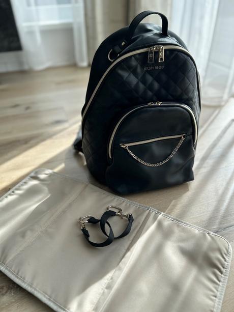 Elegantný prebaľovací batoh, skip hop