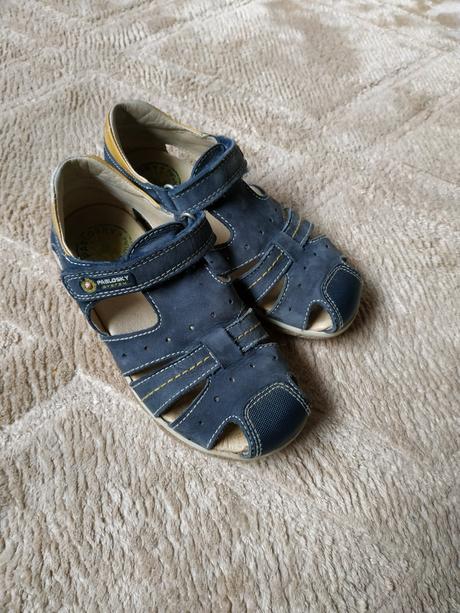 Kožené sandále, 33