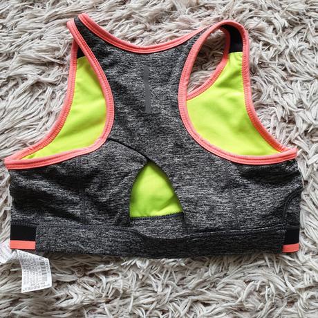 Kratky sportovy top, zara,128