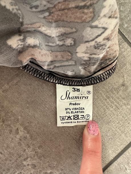 Šaty na bežné nosenie, 38