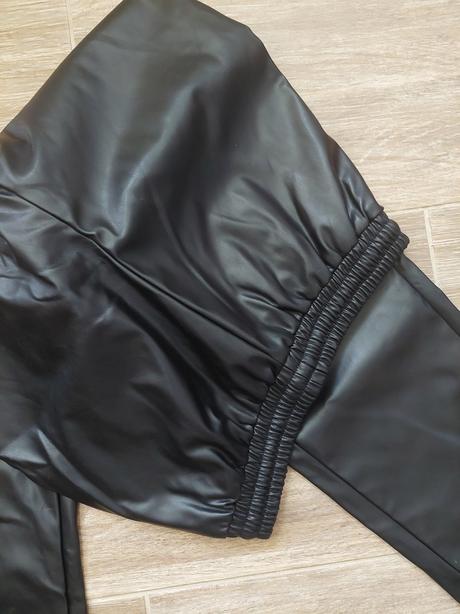 Koženkové nohavice č.36, 36