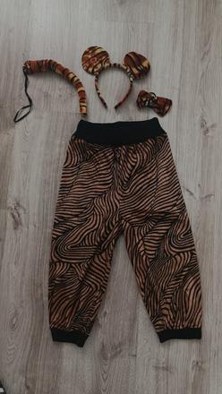 Kostym tiger, 104