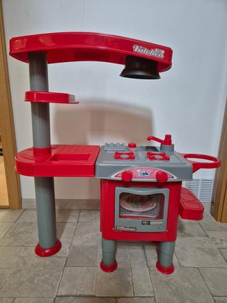 Červená kuchynka pre deti, 