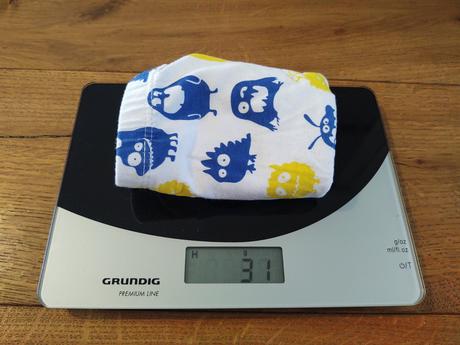 2 chlapčenské slipy 122-128 a 134-140, 122