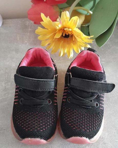 Dievčenské topánky, 23