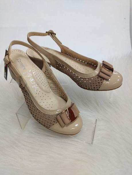 Celokožené perforované lodičky 9910 b, 37 / 40