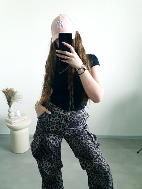 Extravagantné leo nohavice s/m, s