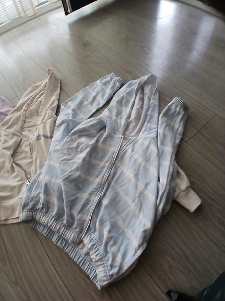 Mikiny 158, sinsay,158