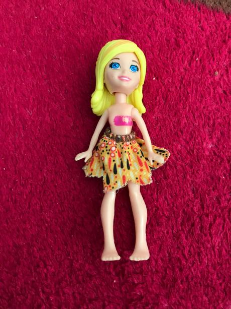 Bábika s látkovou sukničkou - 9,5 cm,