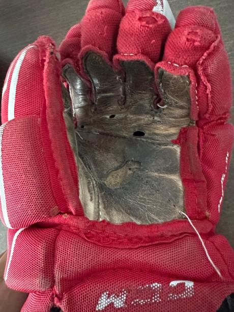 Hokejové rukavice ccm, 