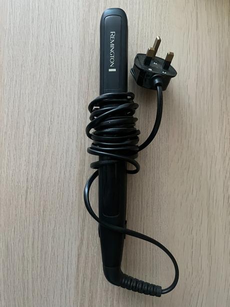 Žehlička na vlasy remington s3500, 