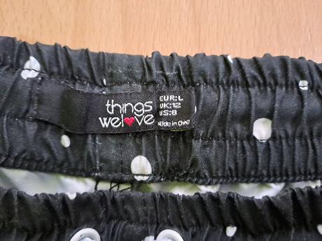 Bodkované kraťasy, l