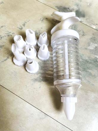 Zdobička s 8 nástavcami, 