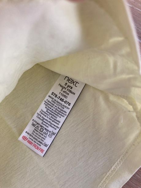 Dievčenské tričko s kvetinami- next, next,110