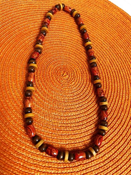 Drevený etno náhrdelník, 