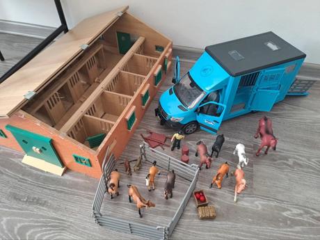 Detská farma+ auto bruder +12x kone..,