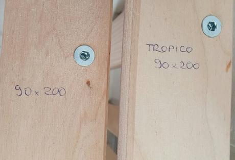 2 kusy - pevný rošt 90x 200 cm použité, funkčné, šírka (cm): 90,dĺžka (cm): 200