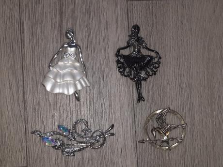 Brošne pre dámy,