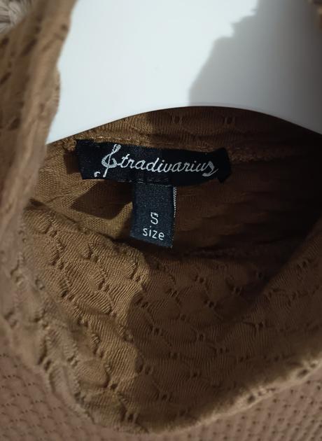 Hnedé šaty stradivarius, stradivarius,s