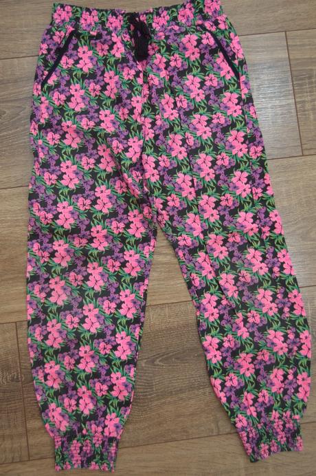 Tenké nohavice, 116