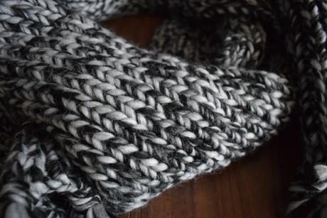 Dlhý melírovaný šál zn. sinsay, xl