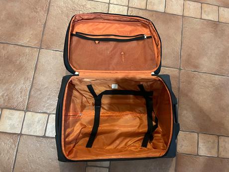 Cestovný kufor aj do lietadla,