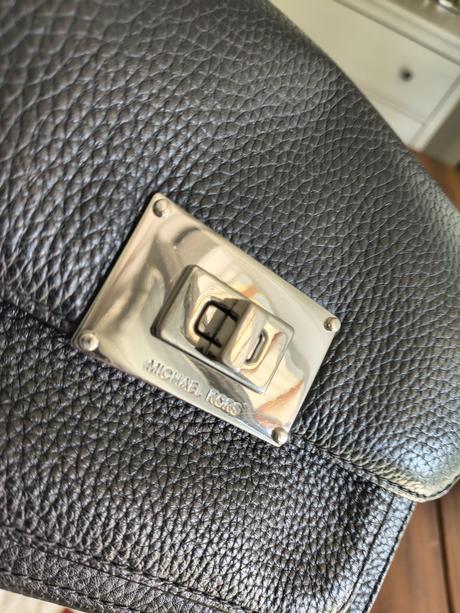 Michael kors kožená kabelka crossbody, michael kors
