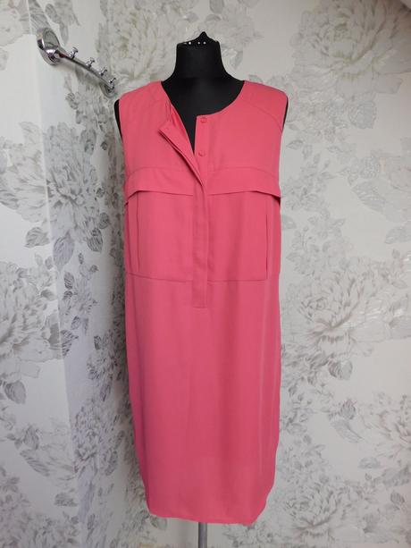 Pekne kvalitne trendy saty, 40