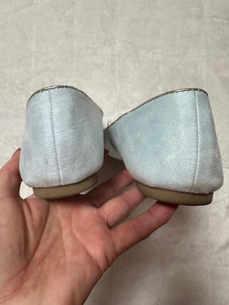 Bledomodré semišové baleríny s kamienkami, 39