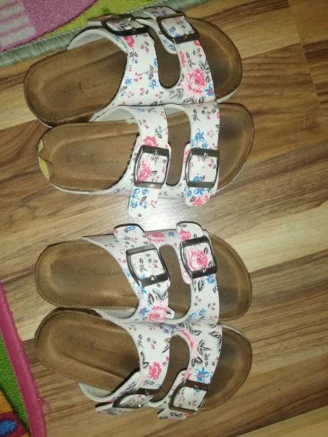 Šľapky cena spolu, 29