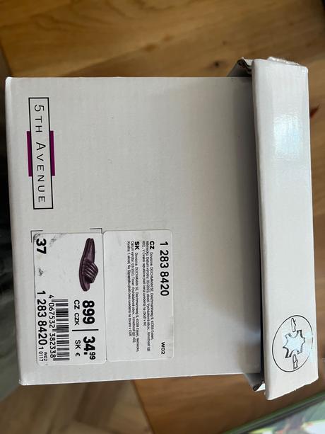 Kožené šlapky, 37