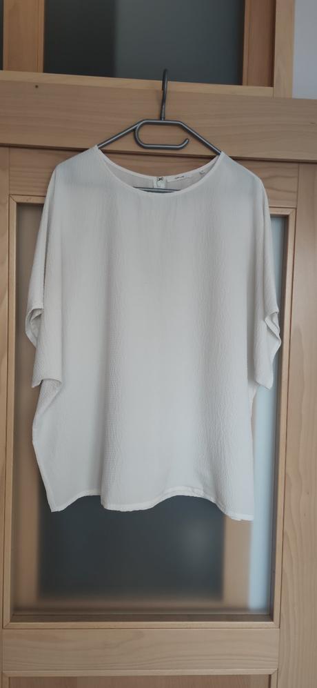 Dámska blúzka veľ. 44, 44