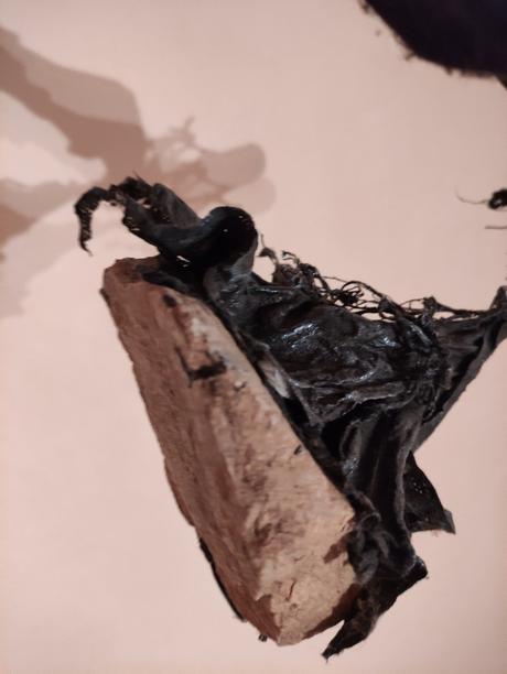 Umelecka soska morticia addams, 