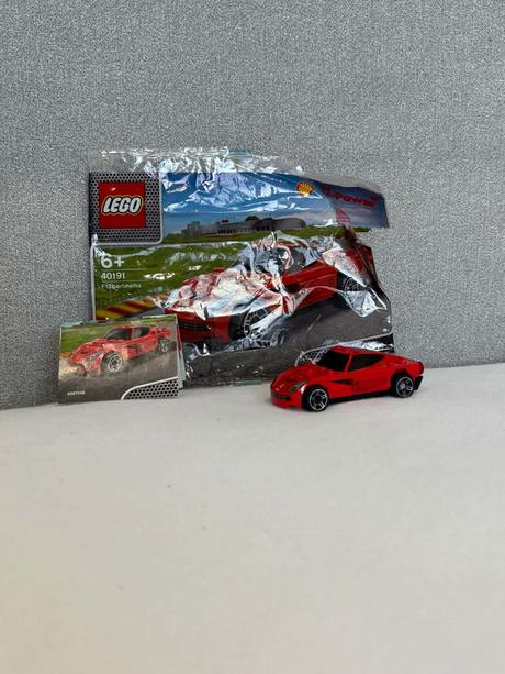 Lego červené auto, model 40191, 
