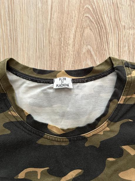 Krásny army set trička a šortiek plzr, pc 45 eur, xl