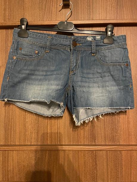 Kraťasy kenvelo, kenvelo,m