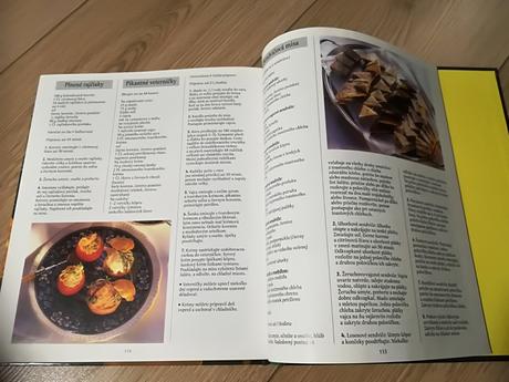 Kniha bufetové stoly, 