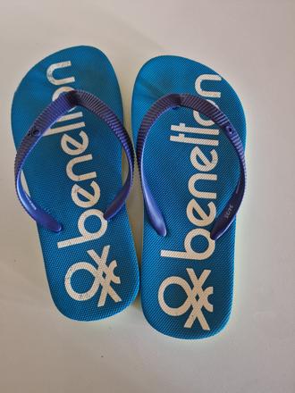 Šĺapky, benetton,35