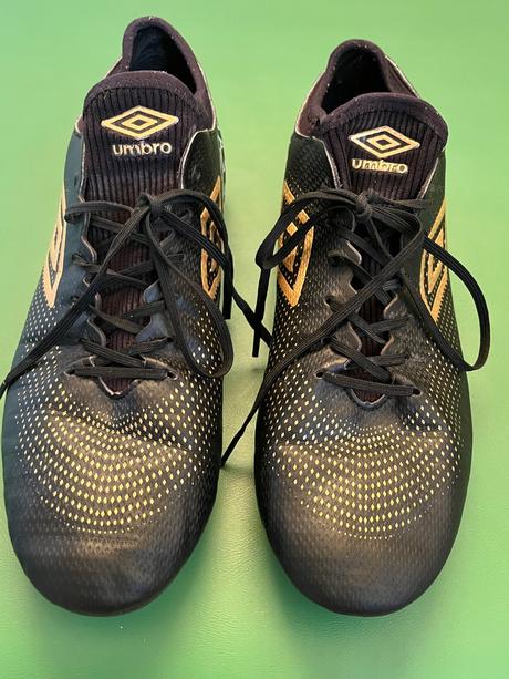 Kopacky/tarfy umbro c. 41, 41