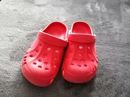 Mam na predaj kroksy, 28