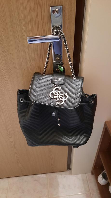 Guess ruksak, guess