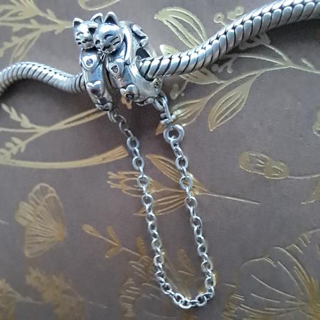 Bezpečnostná retiazka na náramok mačky,