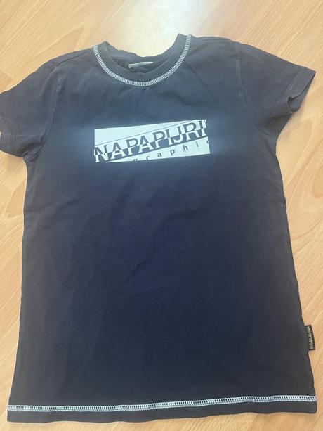 Balík oblečenia, 122–134